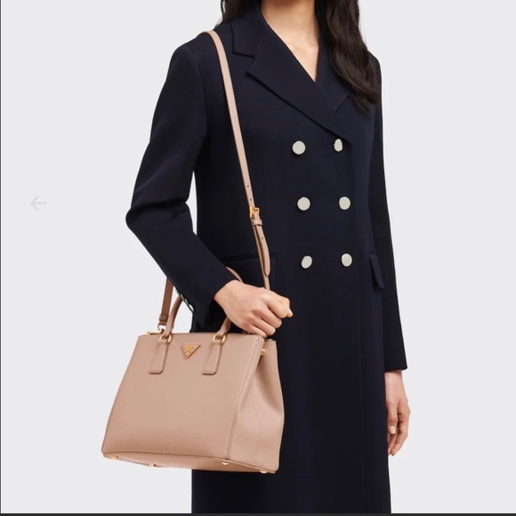 PRADA BAG ❤️ - Picture 15 of 16